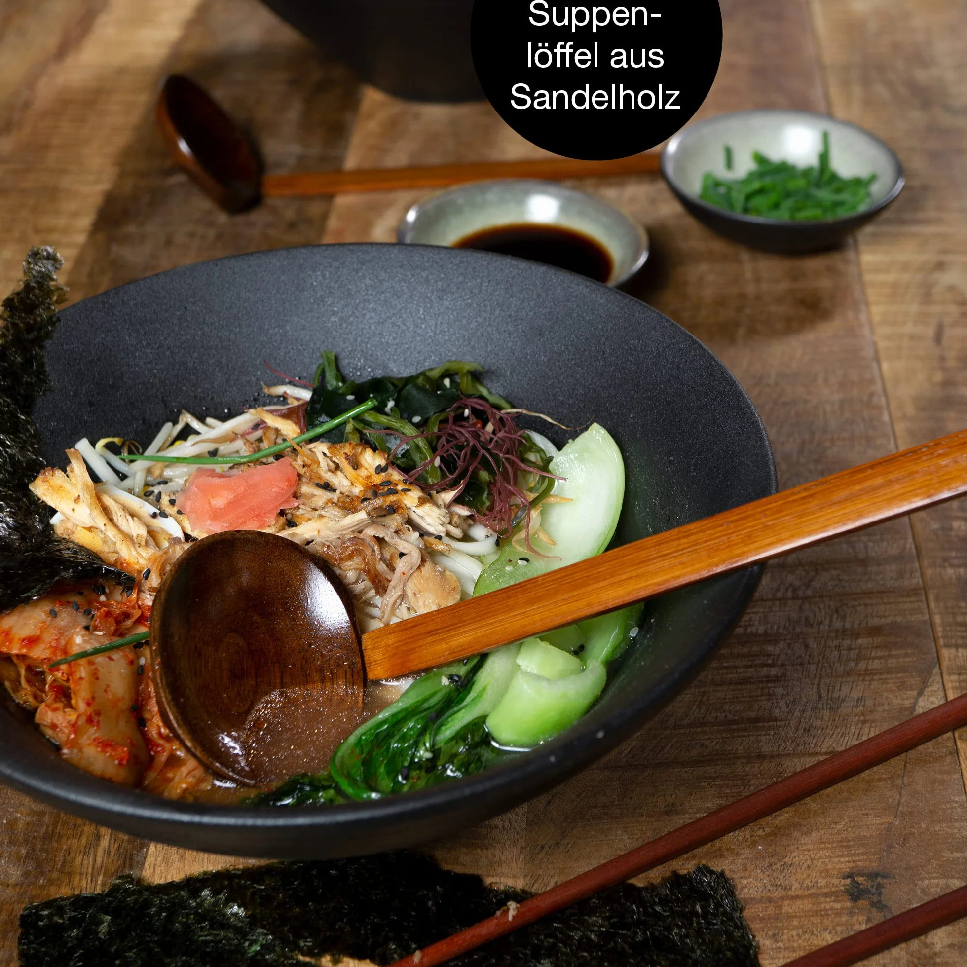 Moritz & Moritz 4 x ceramiczna miska ramen – 800-1300 ml – 24 cm Ø – czarny zestaw dla 4 osób – do zupy, pho i sushi bowl – w zestawie pałeczki i łyżeczka